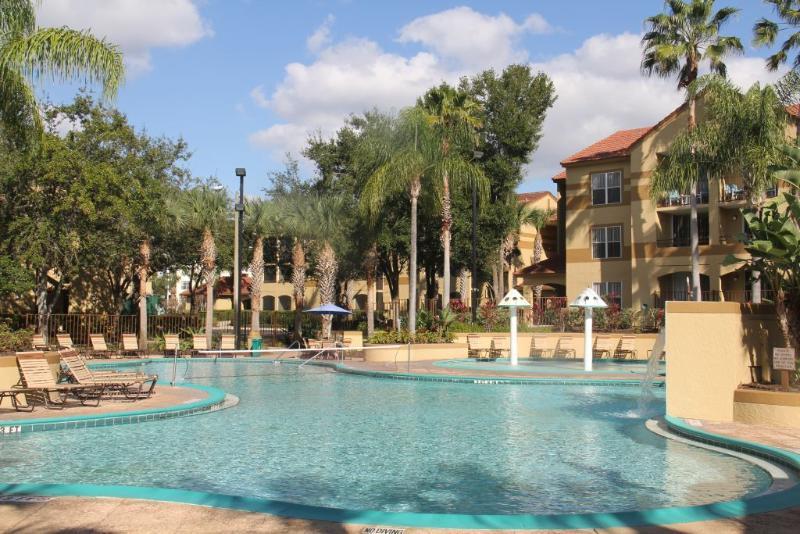 Westgate Blue Tree Resort Orlando Exterior photo